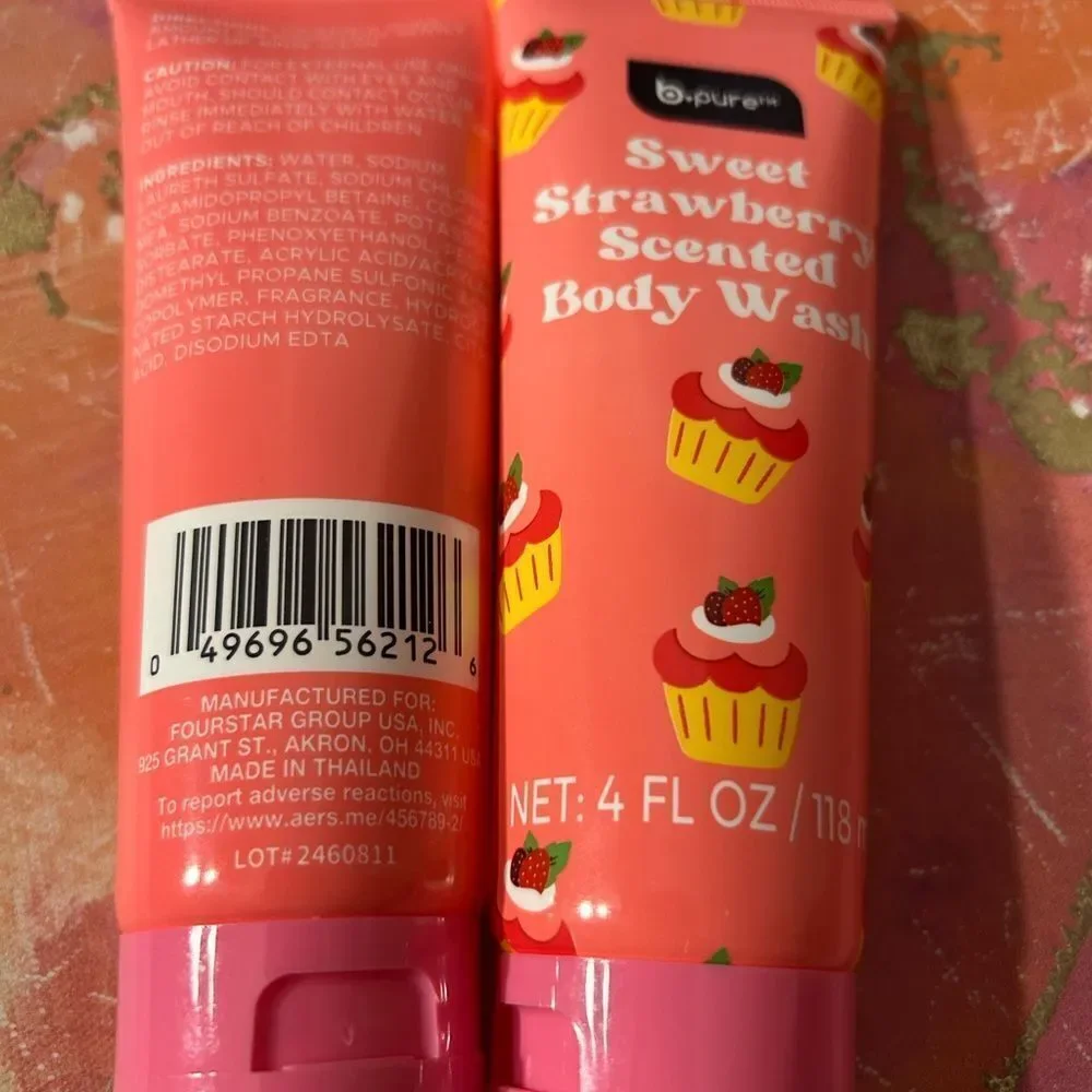 🎁Sweet Strawberry Scented Body Wash - Pink(Set Of 2)💥